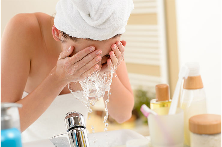 Limpieza facial diaria: el primer paso para una piel sana